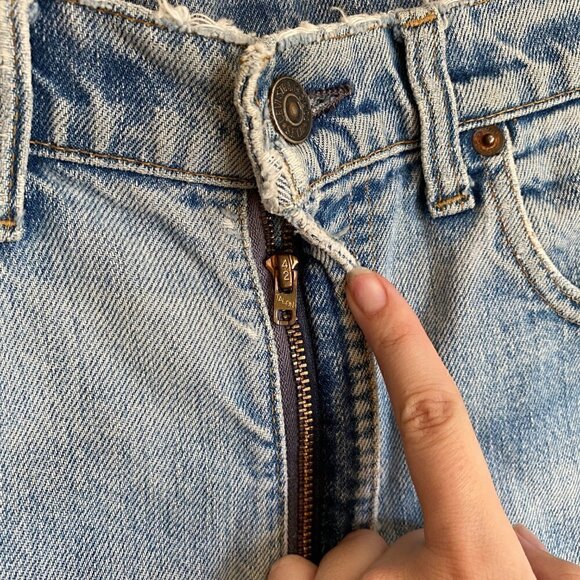 Vintage Distressed Levi's Cutoff Jean Shorts Light Wash - Picture 5 of 8